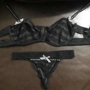 Victoria Secret Bra/Underwear Set